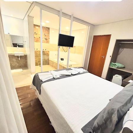 Grand Cafe Hotel Manhuacu Bagian luar foto