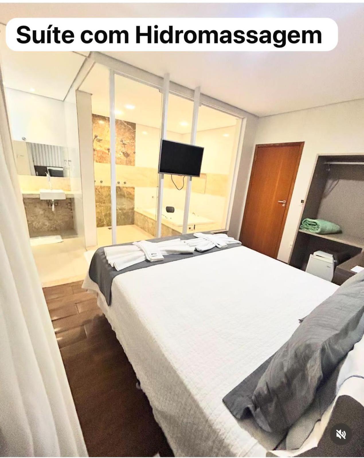 Grand Cafe Hotel Manhuacu Bagian luar foto