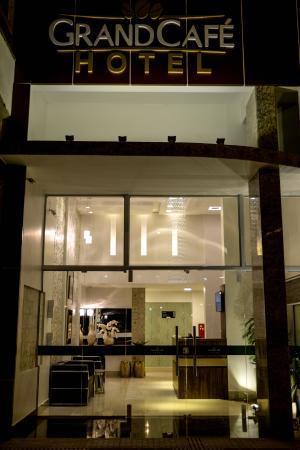 Grand Cafe Hotel Manhuacu Bagian luar foto