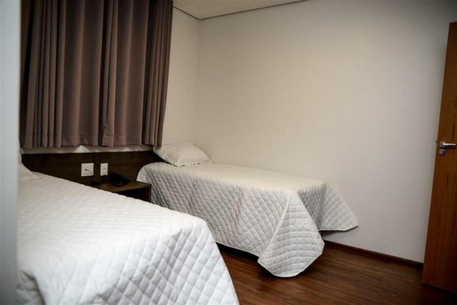 Grand Cafe Hotel Manhuacu Bagian luar foto