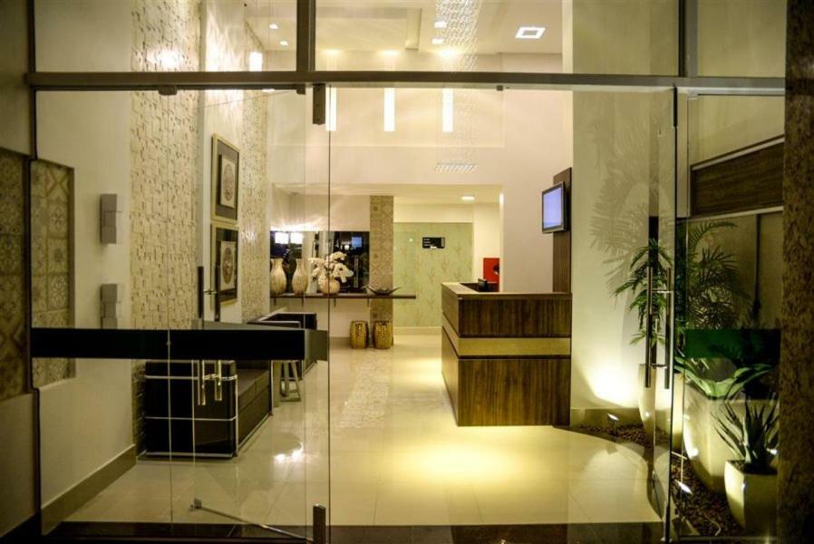 Grand Cafe Hotel Manhuacu Bagian luar foto