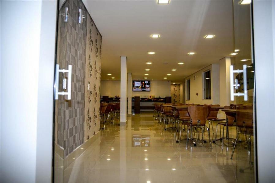 Grand Cafe Hotel Manhuacu Bagian luar foto